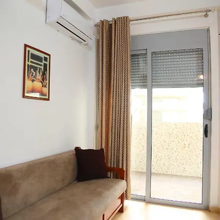 Apartment Sweet Holidays Near The & Center Of *