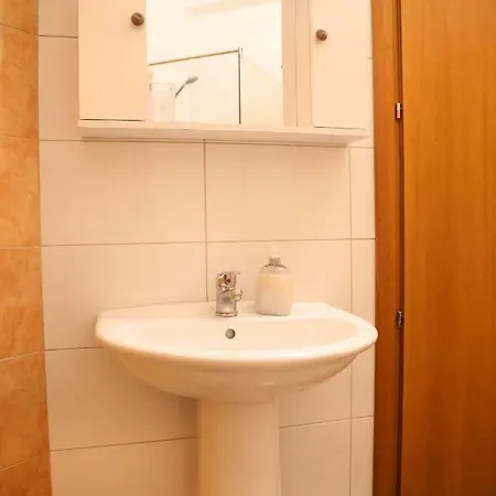 Apartment Sweet Holidays Near The & Center Of