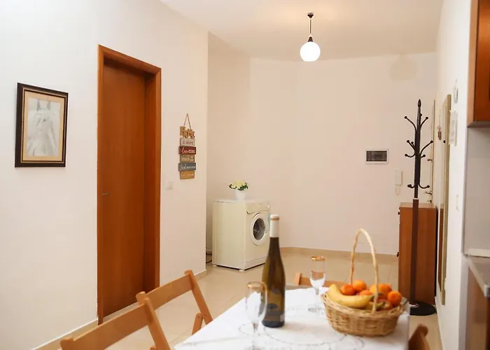 Sweet Holidays Near The & Center Of Apartment *