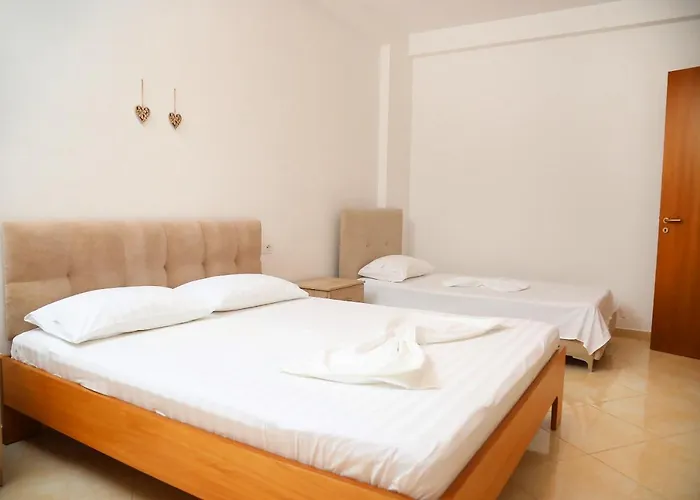 Sweet Holidays Near The & Center Of * Vlorë